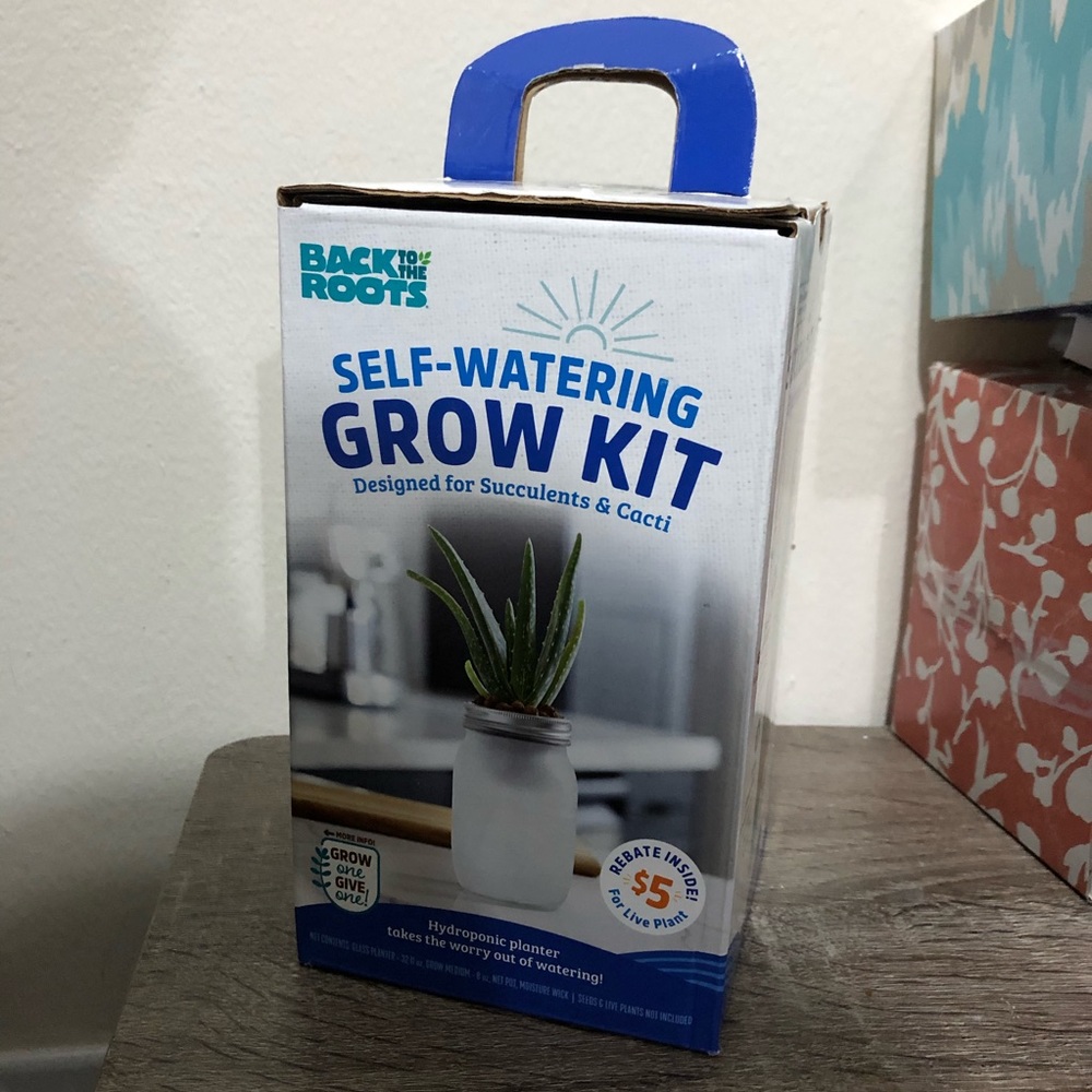 Back To The Roots Self Watering Grow Kit